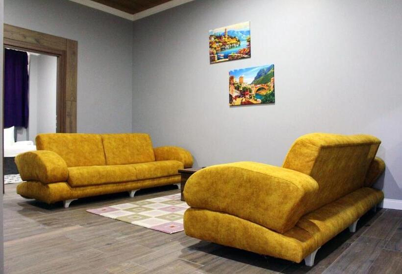 デラックスファミリールーム, Biglife