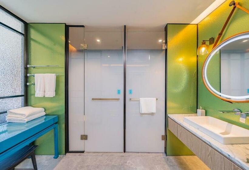 اتاق پرمیوم, Holiday Inn Zhuhai City Center, An Ihg