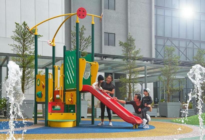 חדר משפחתי נוף להרים, The Best @ Genting Highland