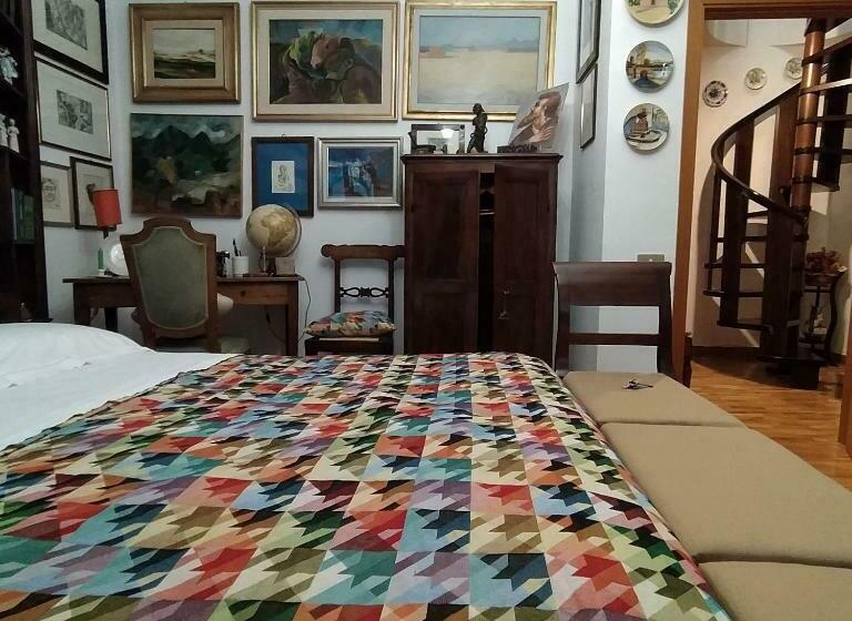 غرفة قياسية, Rua Dell Arco 11