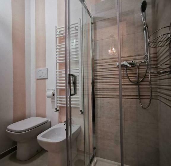 غرفة قياسية, Rua Dell Arco 11