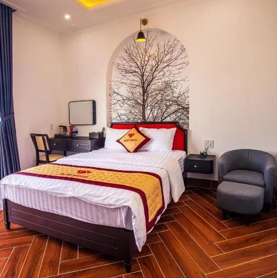 اتاق لوکس با تخت بزرگ, Ruby Hotel Vĩnh Long