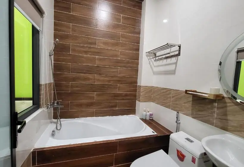 اتاق استاندارد با چشم‌انداز شهر, Ruby Hotel Vĩnh Long