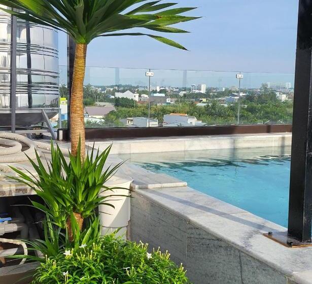 مجموعه ویستا شهر, Ruby Hotel Vĩnh Long