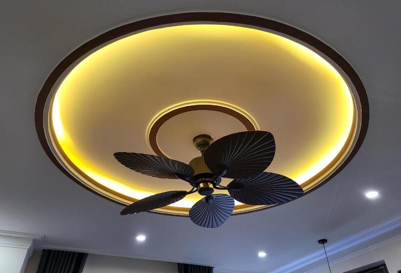 مجموعه ویستا شهر, Ruby Hotel Vĩnh Long