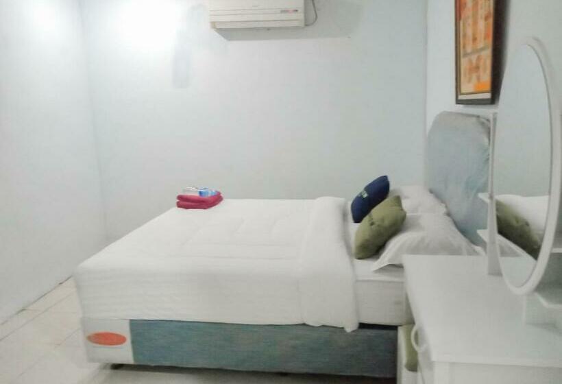 スタンダードルーム, Urbanview Hotel Rio Life House Cianjur By Reddoorz