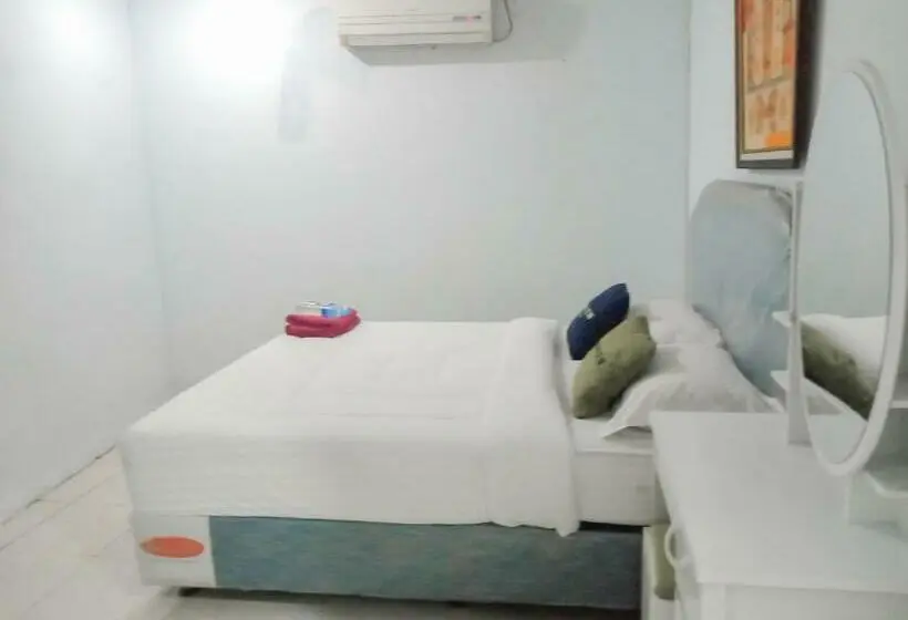スタンダードルーム, Urbanview Hotel Rio Life House Cianjur By Reddoorz