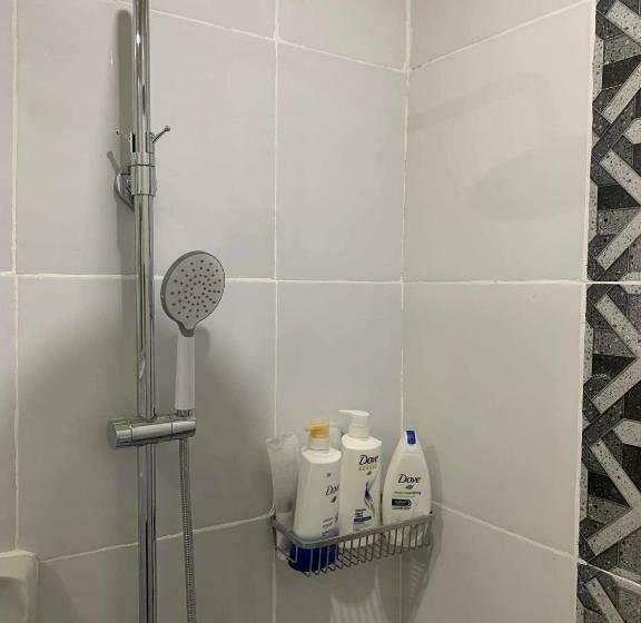 ファミリーステューディオ, Mt View Rock Getaways Home