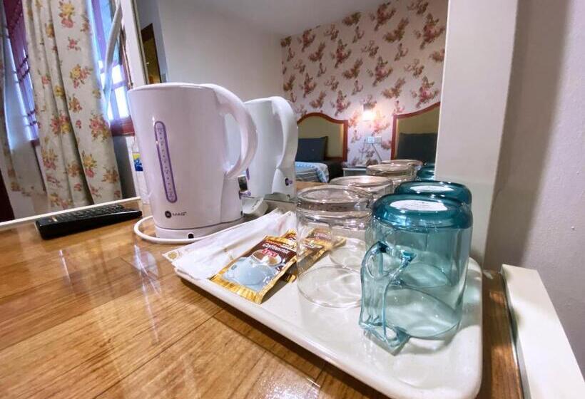 スタンダードトリプルルーム, Mr Hotel Nusa Bestari