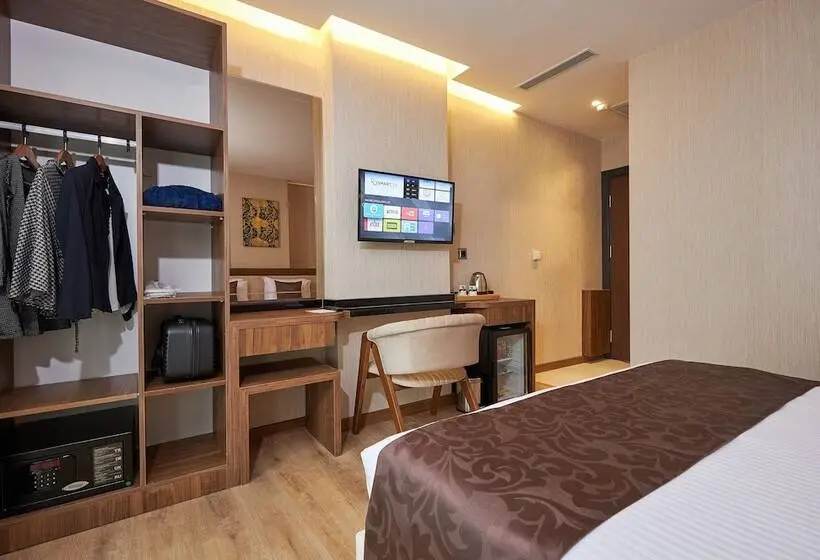 バスタブ付きデラックスルーム, Trademark Collection By Wyndham Operla Airport Hotels