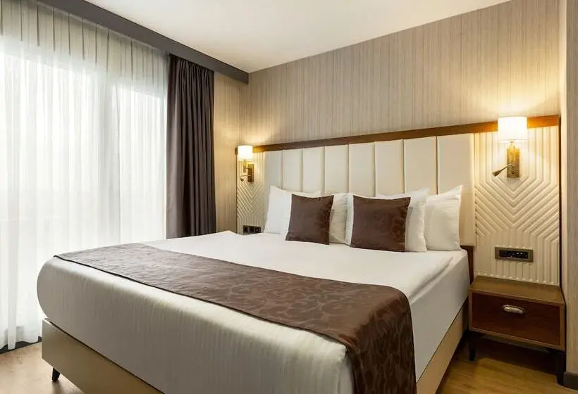 ジュニアスイート, Trademark Collection By Wyndham Operla Airport Hotels