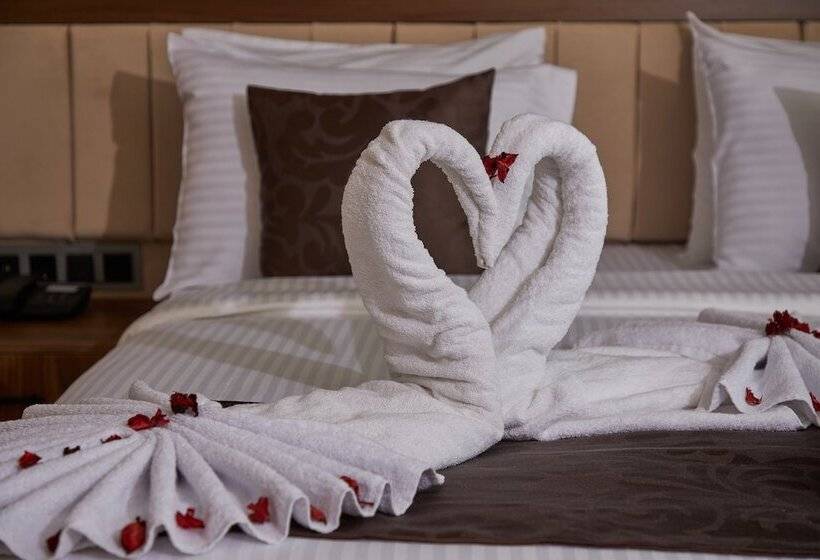 家庭间, Trademark Collection By Wyndham Operla Airport Hotels