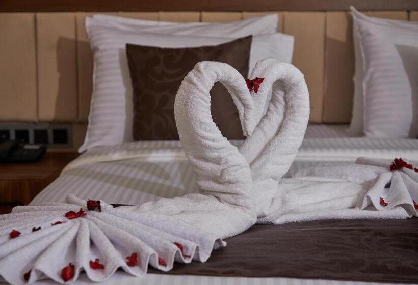 家庭间, Trademark Collection By Wyndham Operla Airport Hotels