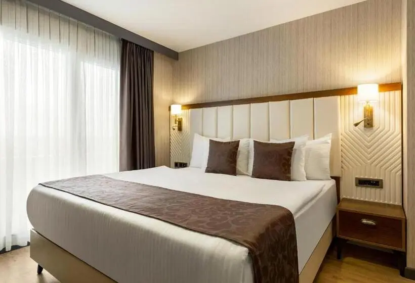 ジュニアスイート, Trademark Collection By Wyndham Operla Airport Hotels
