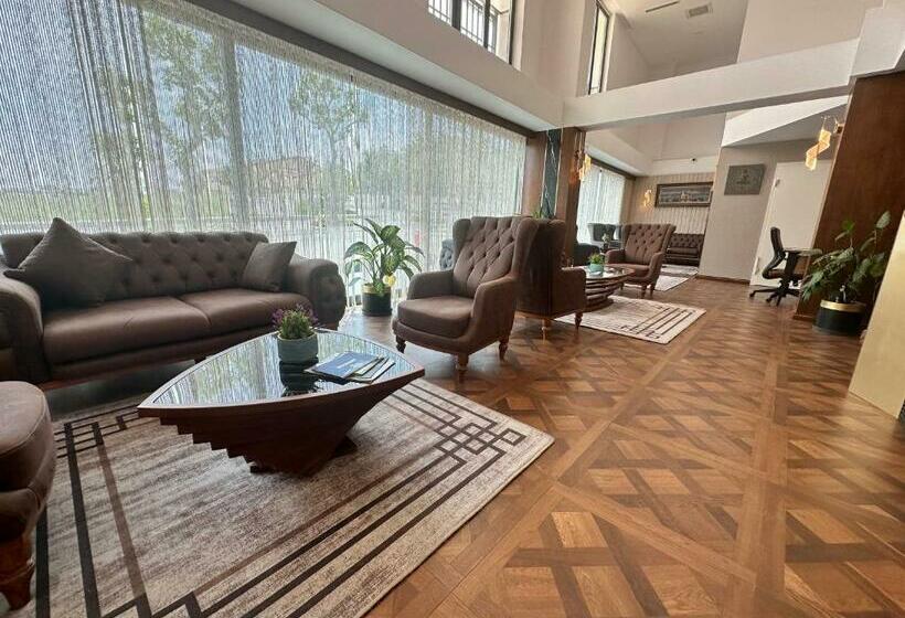 标准间, Trademark Collection By Wyndham Operla Airport Hotels