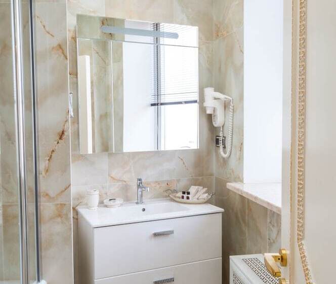 Люкс, Boutique Hotel Buta