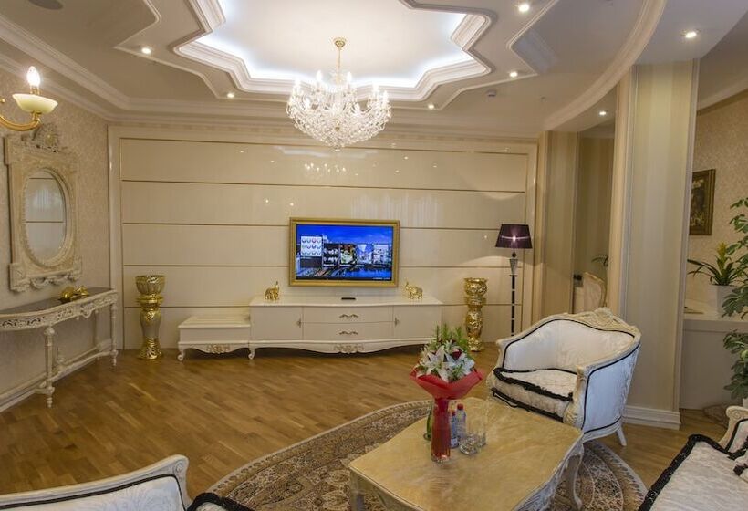 Королевский Люкс, Boutique Hotel Buta