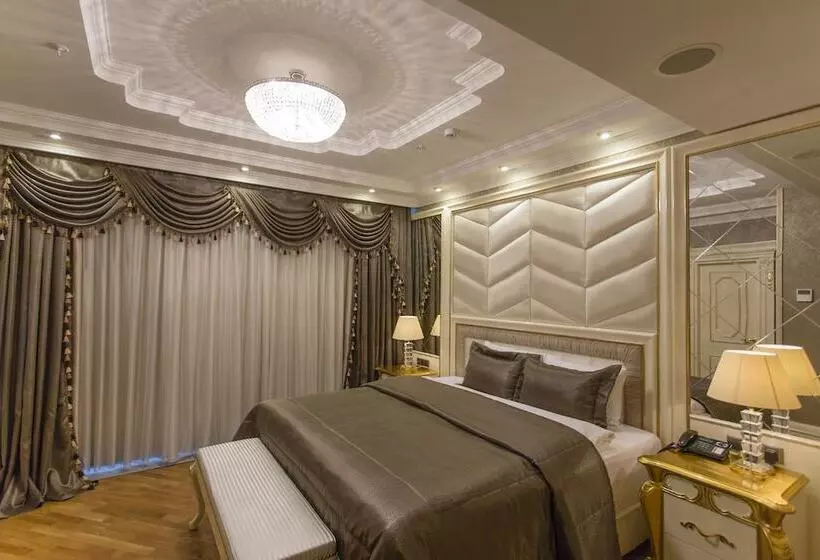 ロイヤルスイート, Boutique Hotel Buta