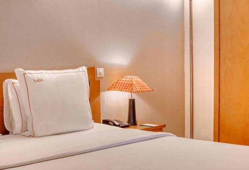 Номер Престиж, Akwa Palace Douala