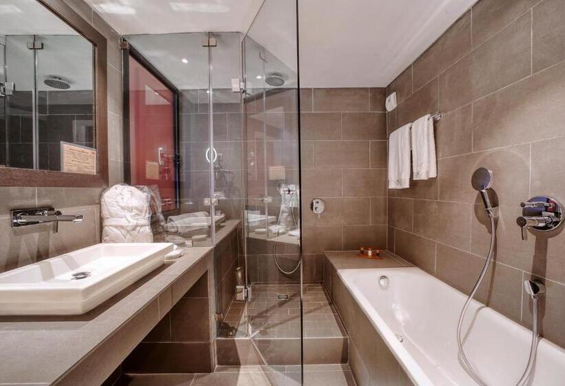 Номер Deluxe, Akwa Palace Douala