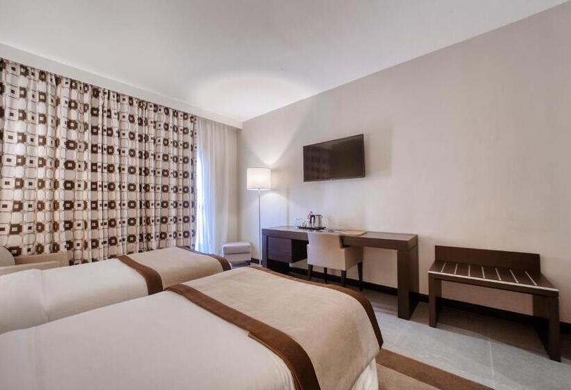 Номер Deluxe, Akwa Palace Douala