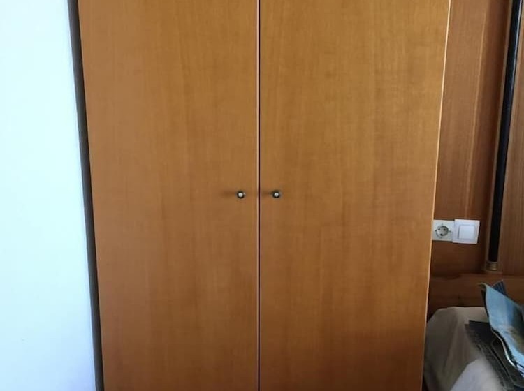 إستوديو قياسى, Diamond Beach Apts & Studios