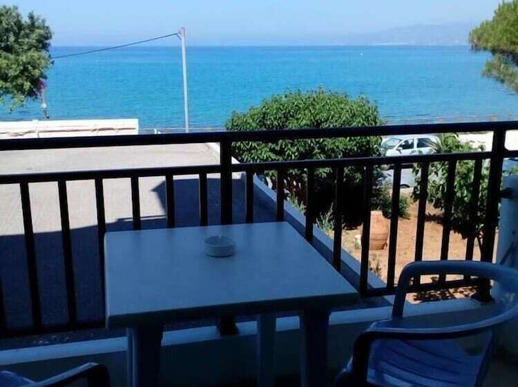 إستوديو قياسى, Diamond Beach Apts & Studios