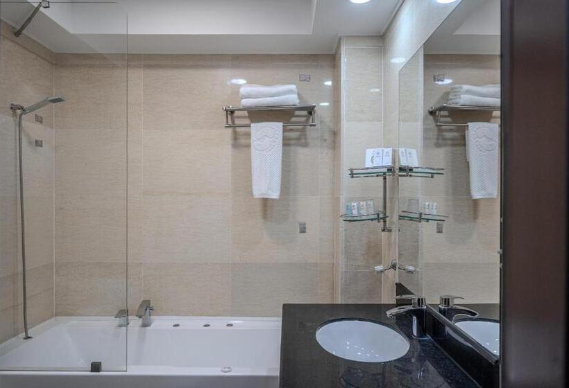اتاق اجرایی یک تخته, Jannat Regency