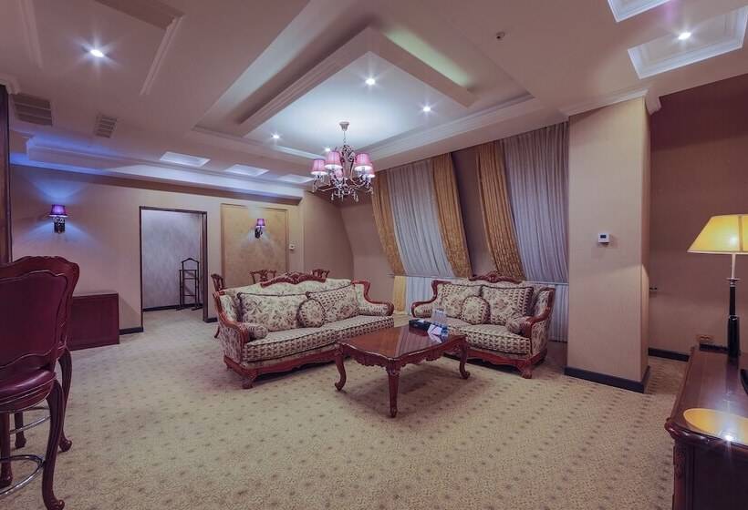 سوئیت پرزیدنت, Jannat Regency