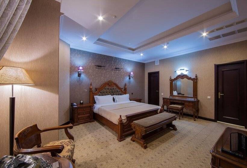 سوئیت پرزیدنت, Jannat Regency