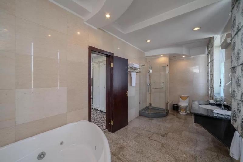 سوییت اجرایی, Jannat Regency