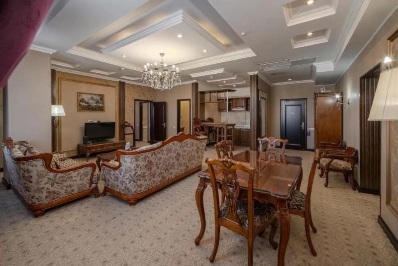 سوئیت پرزیدنت, Jannat Regency