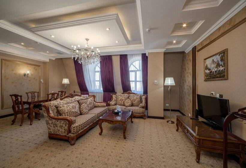 سوئیت پرزیدنت, Jannat Regency