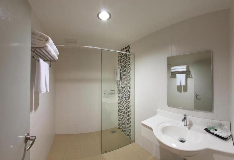 اتاق خانوادگی, Mincott