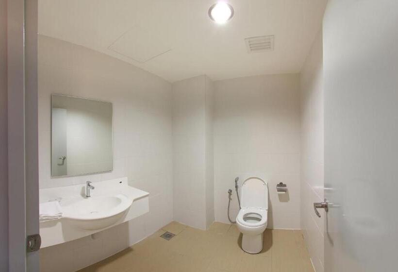 اتاق خانوادگی, Mincott