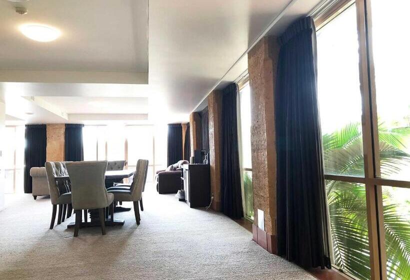 جناح رئاسى, The Kooralbyn Valley