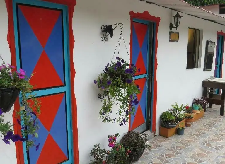 プールビュースタンダードルーム, Balneario Hostal El Pacha