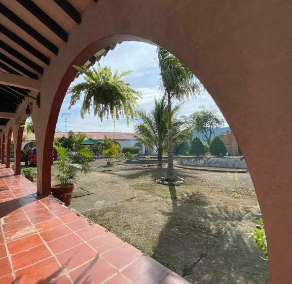 豪华园景房, Hacienda La Pola