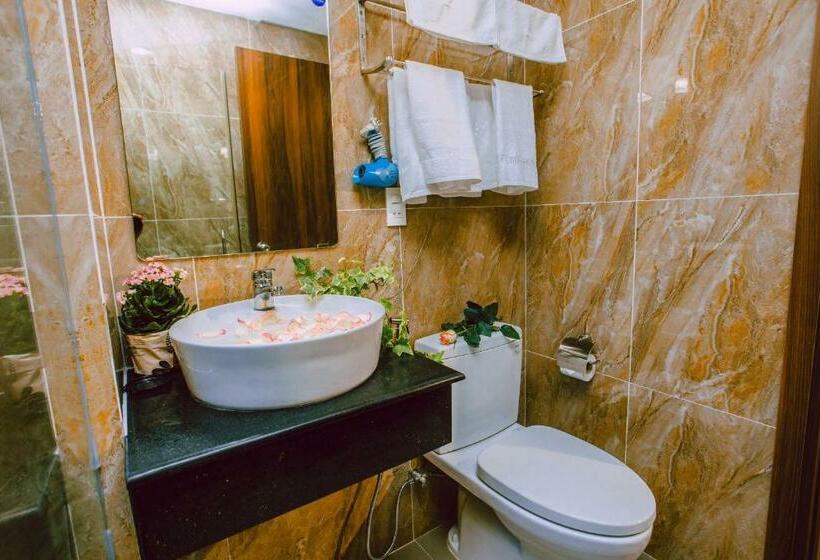 اتاق لوکس, Goldcoast Hotel Nha Trang