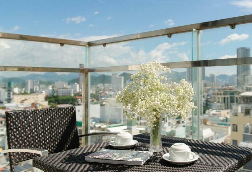 اتاق لوکس, Goldcoast Hotel Nha Trang