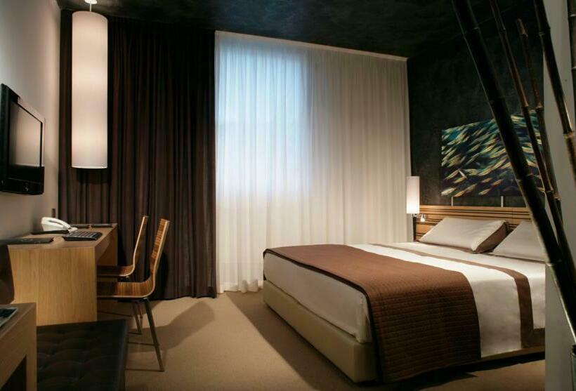 חדר סטנדרט, Sea Art