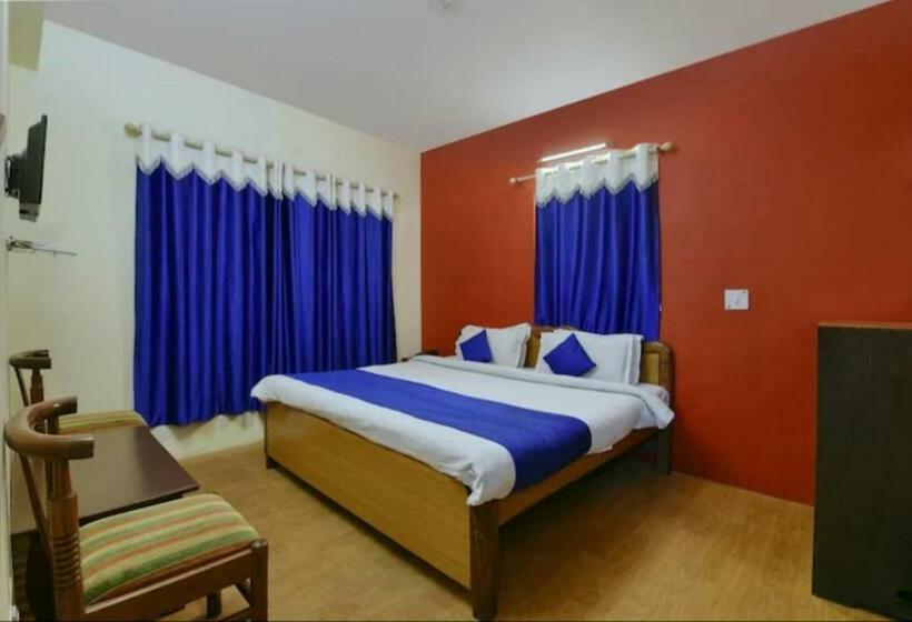 חדר סטנדרט נוף לאגם, Chinar Lake View Nainital   100 Meter From Mall Road   Hygiene, Lake View & Spacious Room
