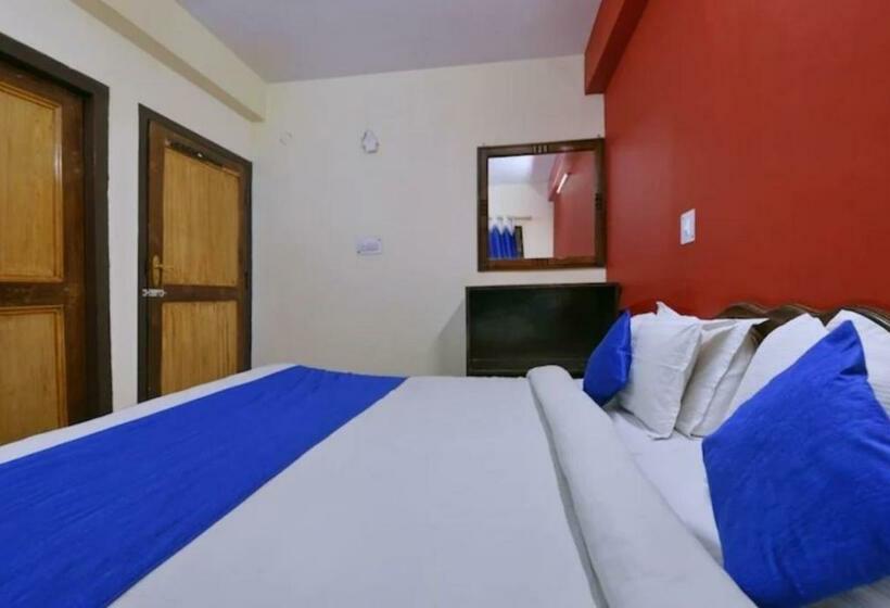 חדר דלוקס, Chinar Lake View Nainital   100 Meter From Mall Road   Hygiene, Lake View & Spacious Room