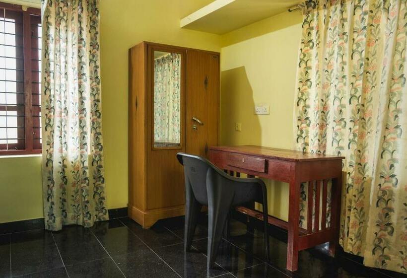 غرفة قياسية, Secret Paradise