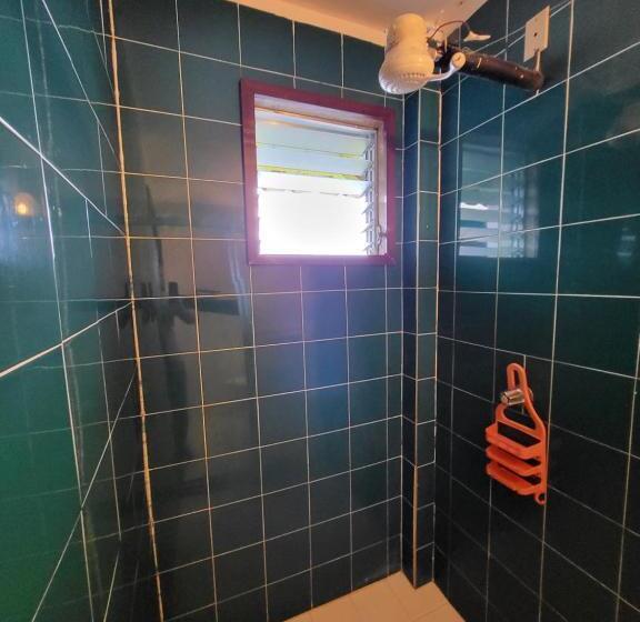 تختخواب در اتاق مشترک, Las Olas