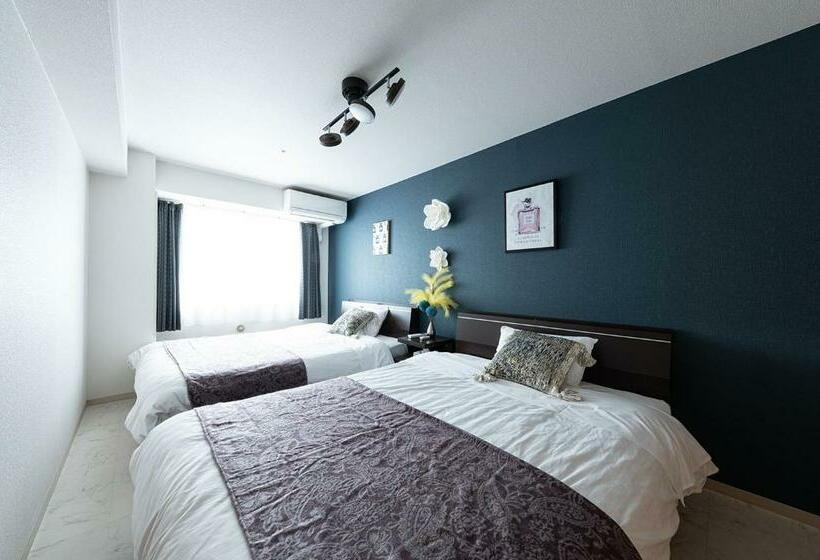 סוויטה נוף לגינה, Ams Tower