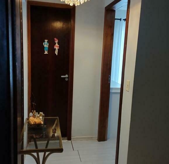 스위트, Pousada Rara House