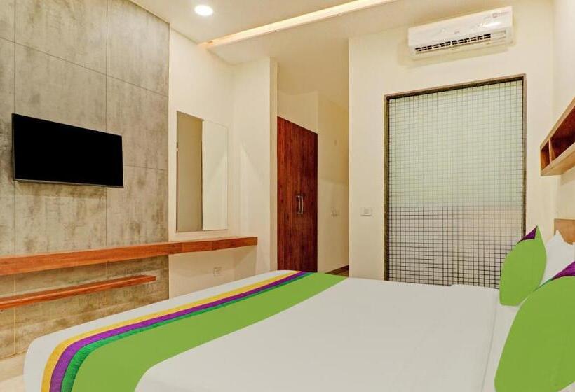 デラックスルーム, Treebo Delmont