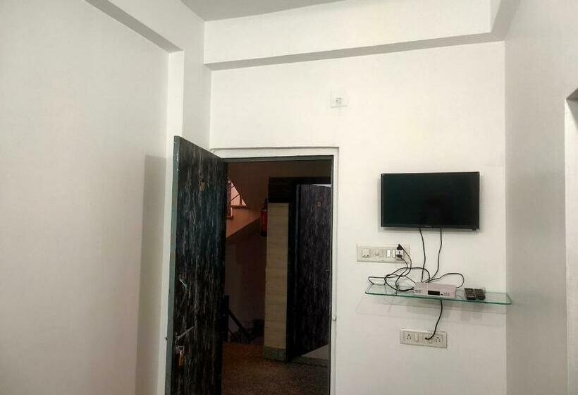 غرفة قياسية, Tulsi Inn