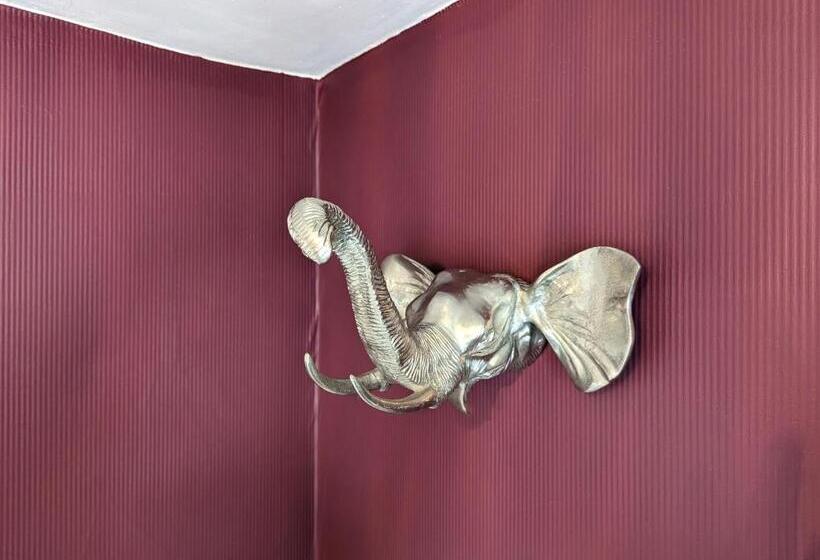 디럭스 룸 킹사이즈 침대, Abingdon House